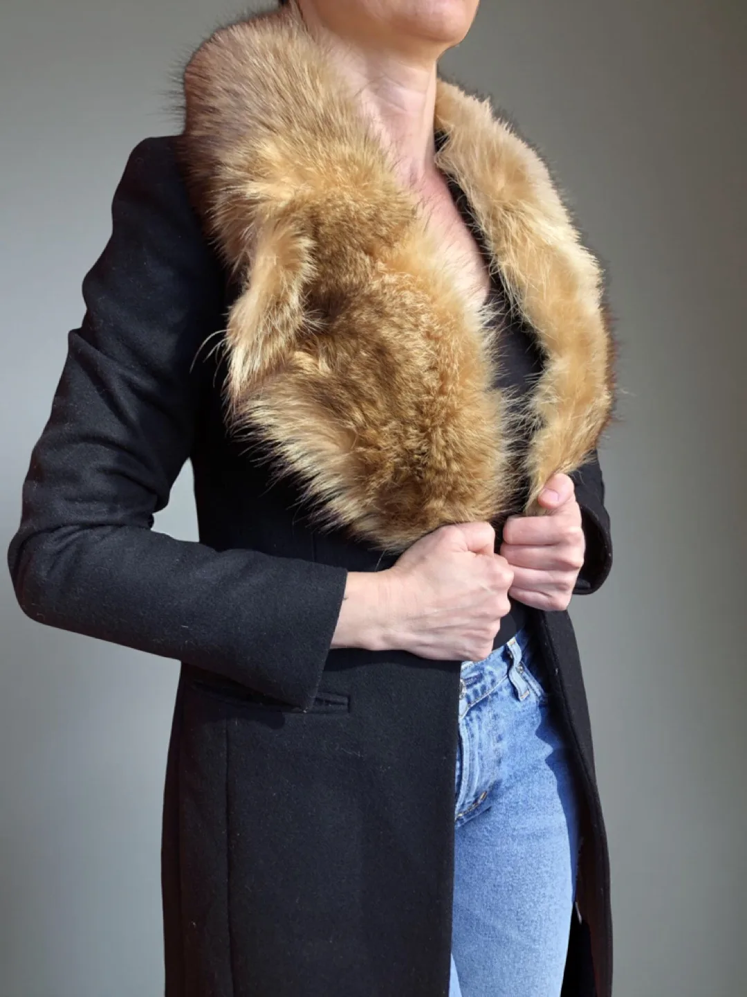 Stunning genuine racoon satin lined fur collar thumbnail