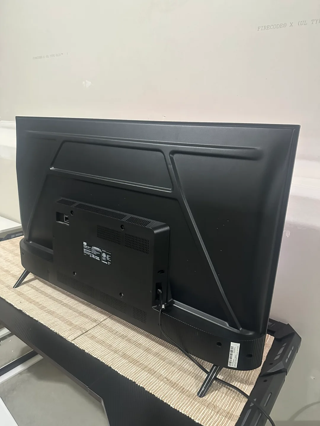 Used Like New TCL 43" 4K Roku Smart TV, HDR image indicator(3)