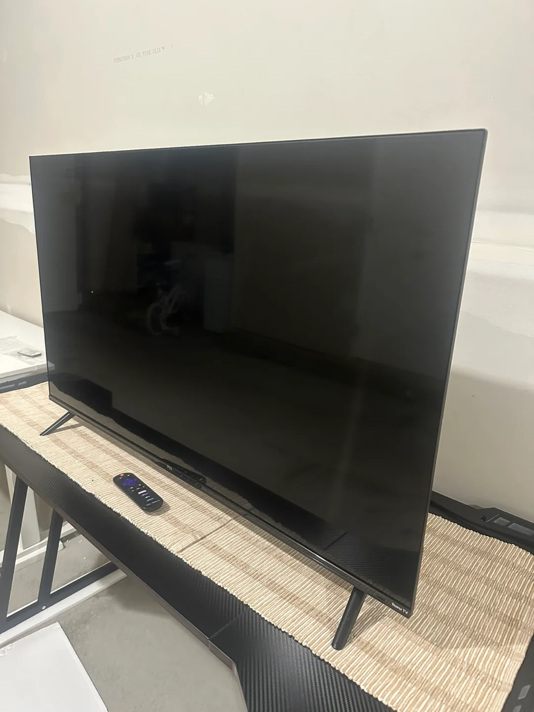 Used Like New TCL 43" 4K Roku Smart TV, HDR image indicator(4)