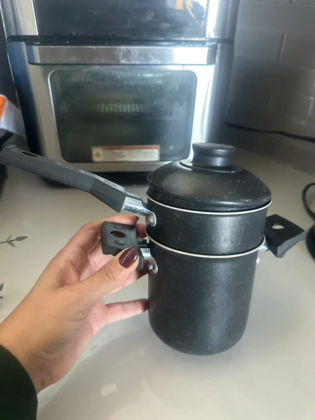Black Pasta Pot with Strainer thumbnail