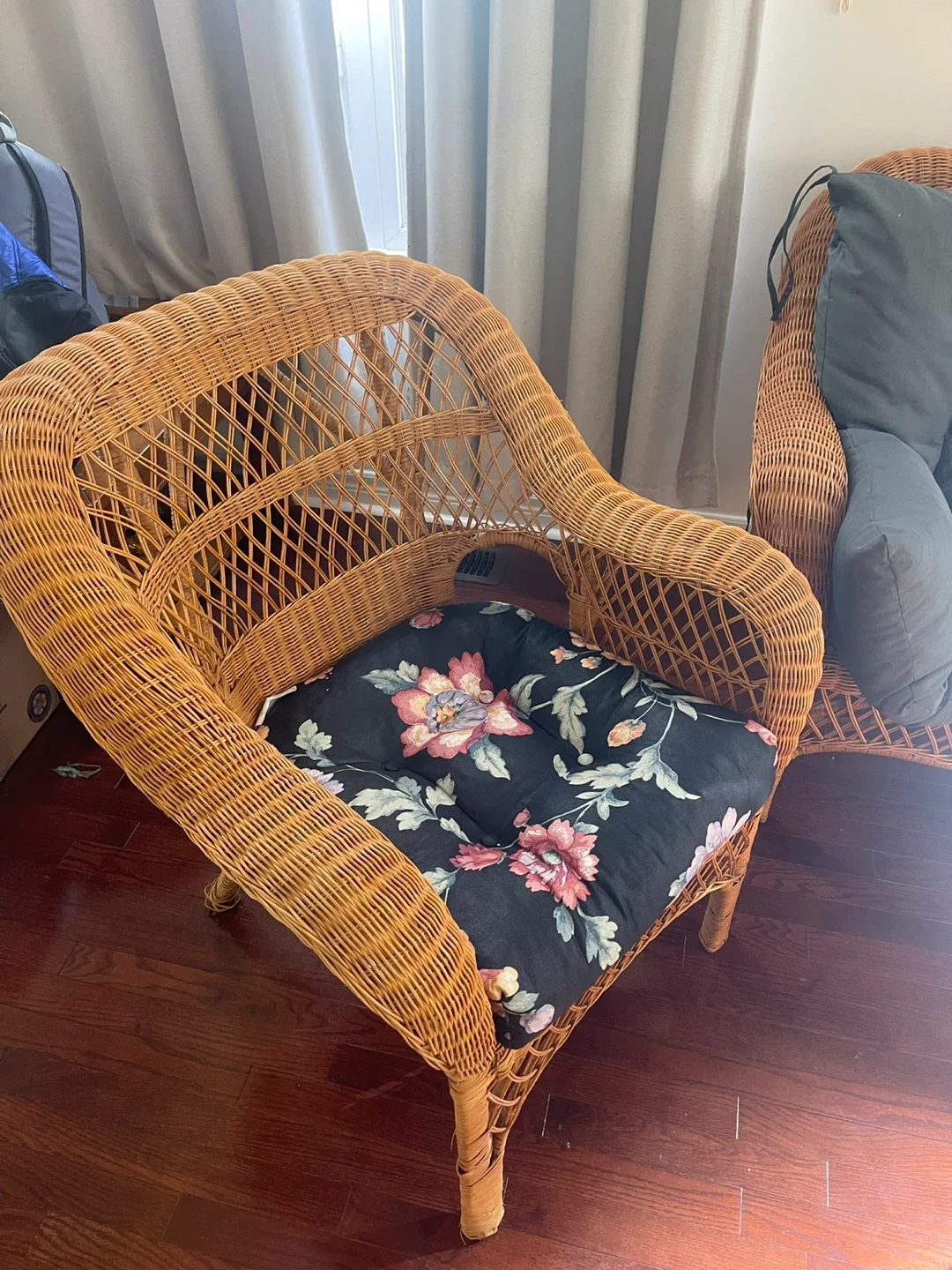 Wicker Patio Set: Loveseat, Chairs, Table image indicator(3)