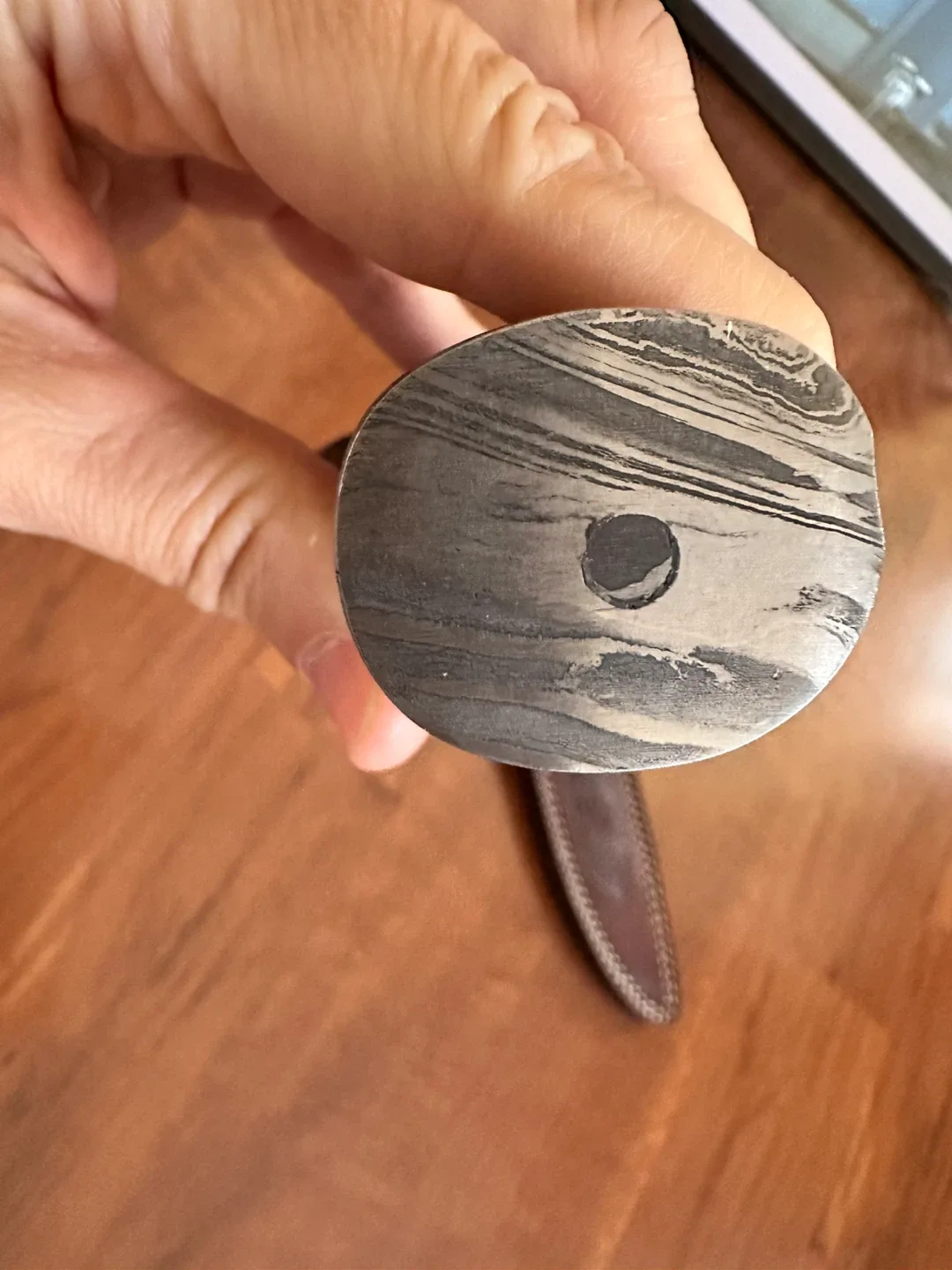 Handmade Damascus Steel Knife with Leather Sheath image indicator(8)