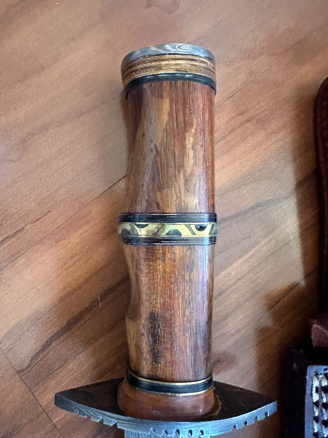 Handmade Damascus Steel Knife with Leather Sheath image indicator(7)