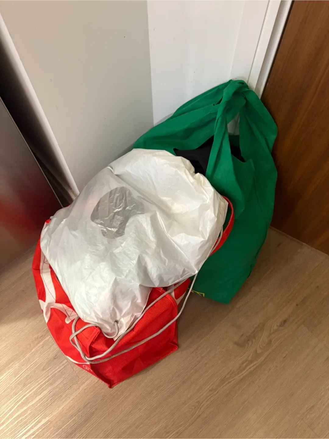 Free women clothes XS and Small sizes