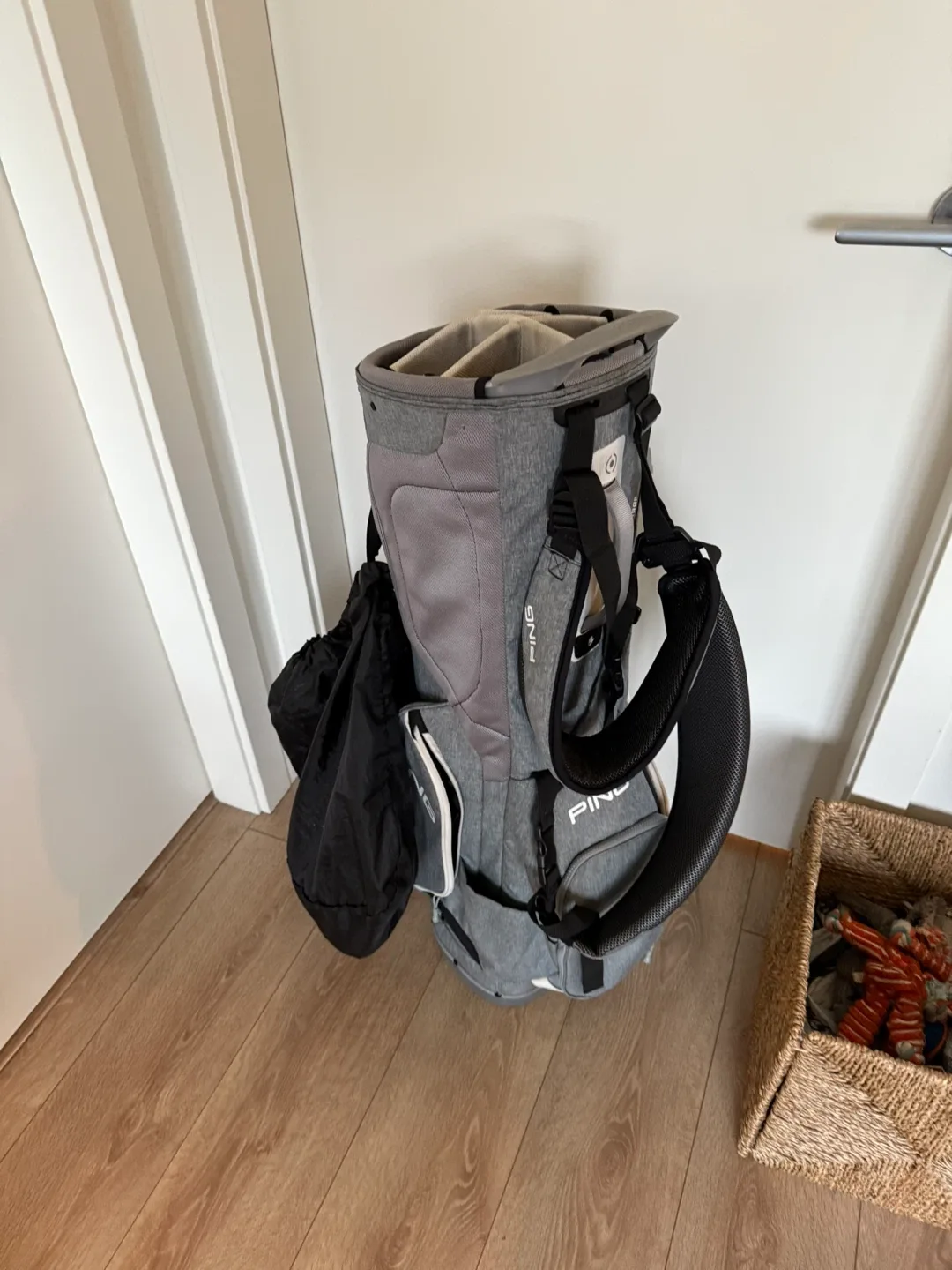 Ping Hoofer Golf Stand Bag - Grey image indicator(5)