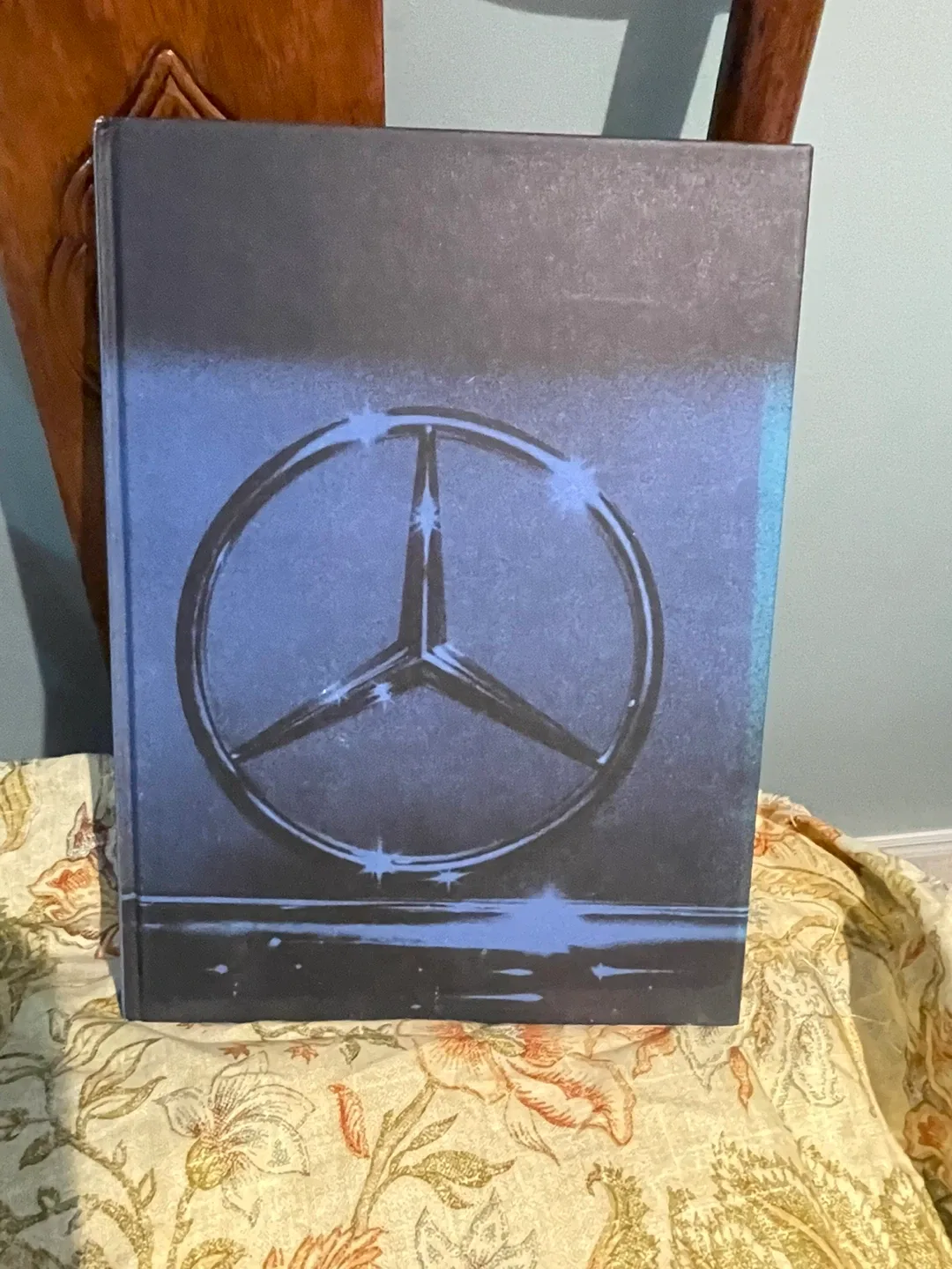 Mercedes-Benz Book: Great Marques by Roger Bell image indicator(4)