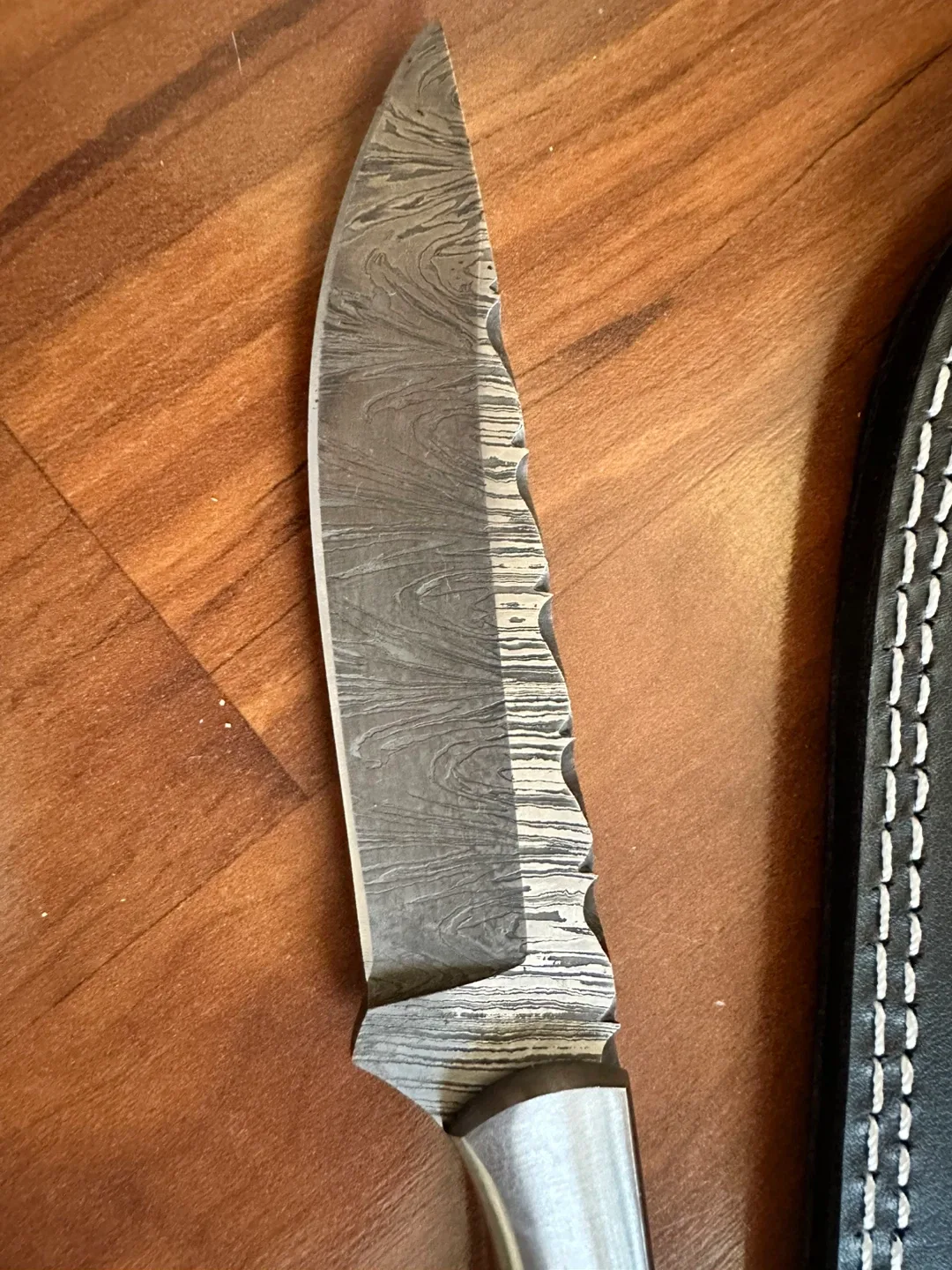 Damascus Steel Hunting Knife with Sheath image indicator(5)