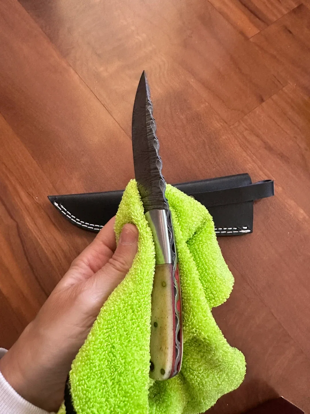 Damascus Steel Hunting Knife with Sheath image indicator(8)