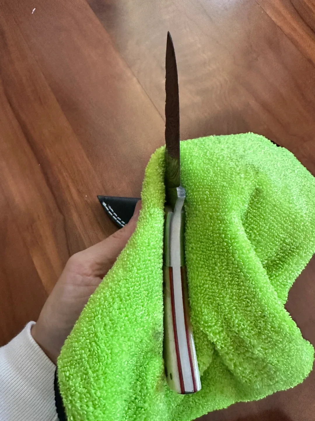 Damascus Steel Hunting Knife with Sheath image indicator(9)