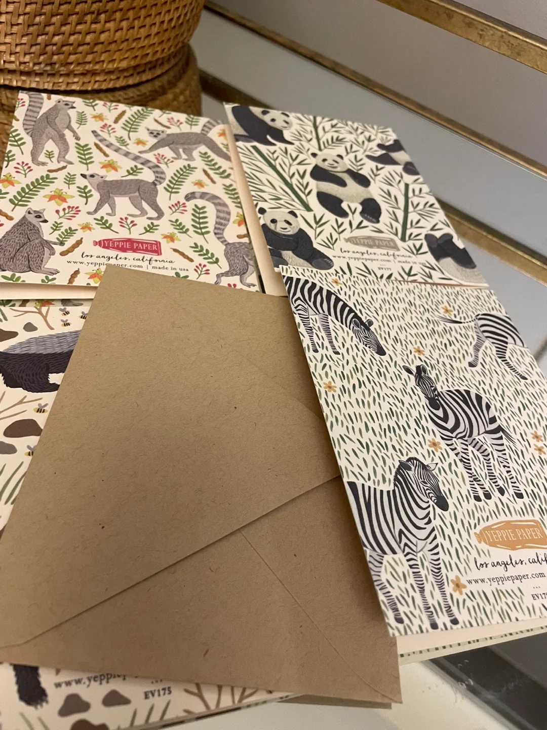 Animal Art  Folded Cards - Set of 8 NEW image indicator(8)