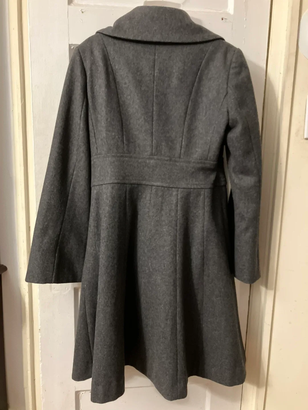 Le Chateau Wool Blend Coat - Size M image indicator(2)