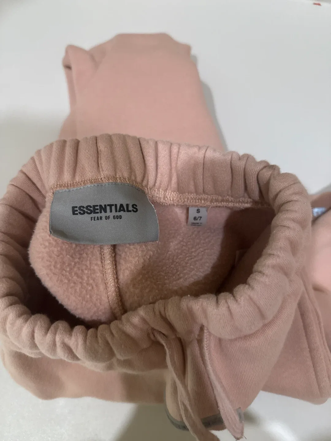 Essentials Fear of God Kids Sweatpants - Size 6/7 image indicator(2)