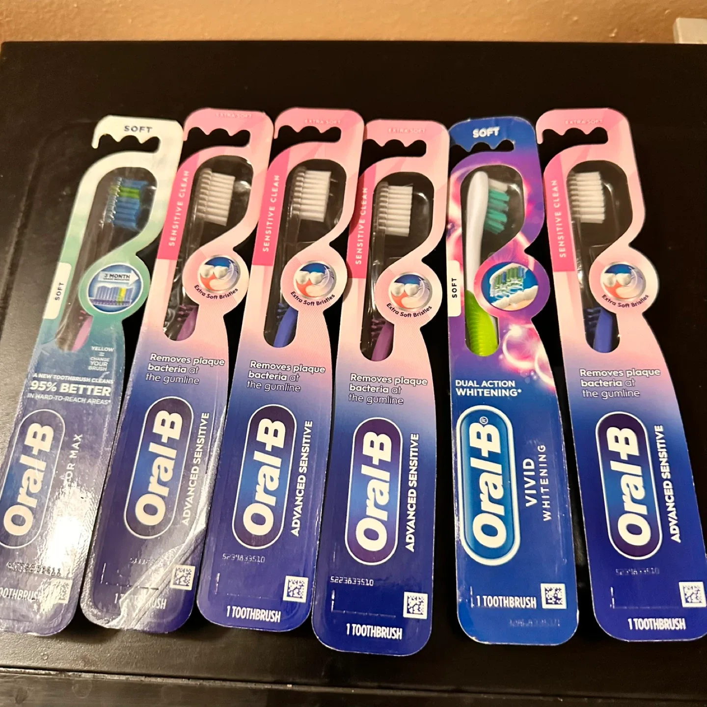 Oral-B Toothbrushes (6) NEW image indicator(2)