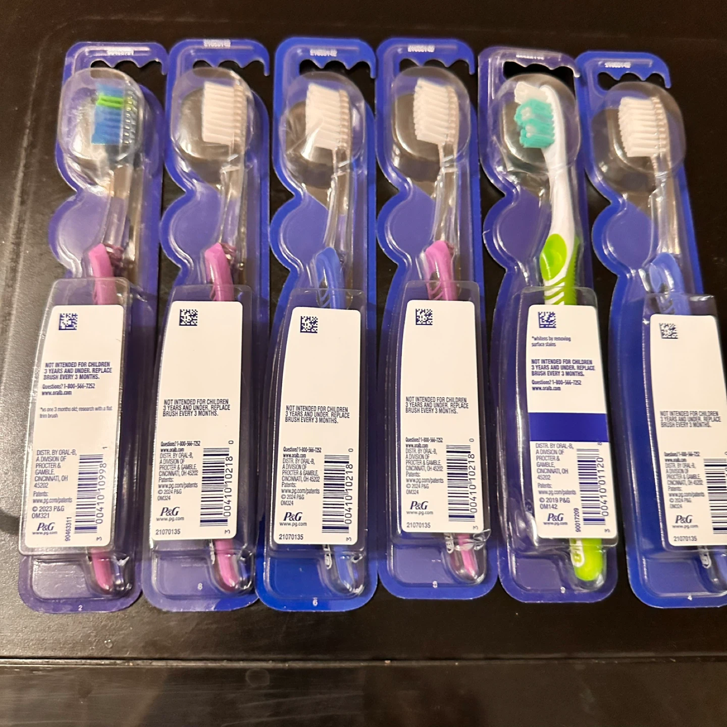 Oral-B Toothbrushes (6) NEW