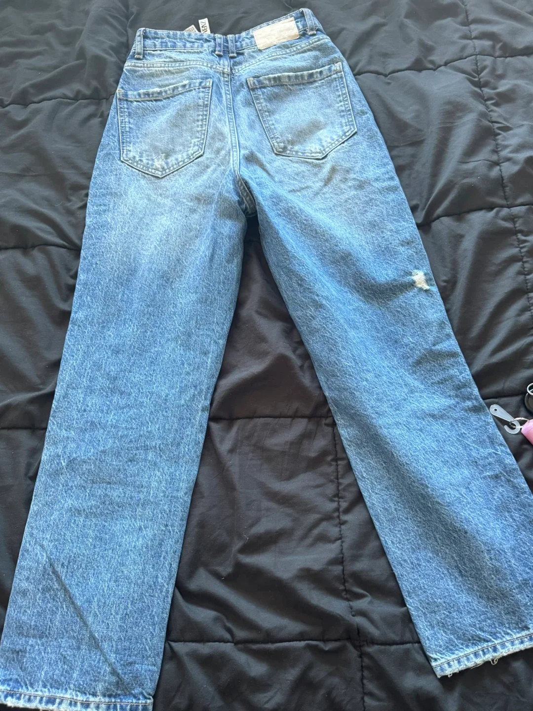 Zara Ripped Jeans image indicator(2)