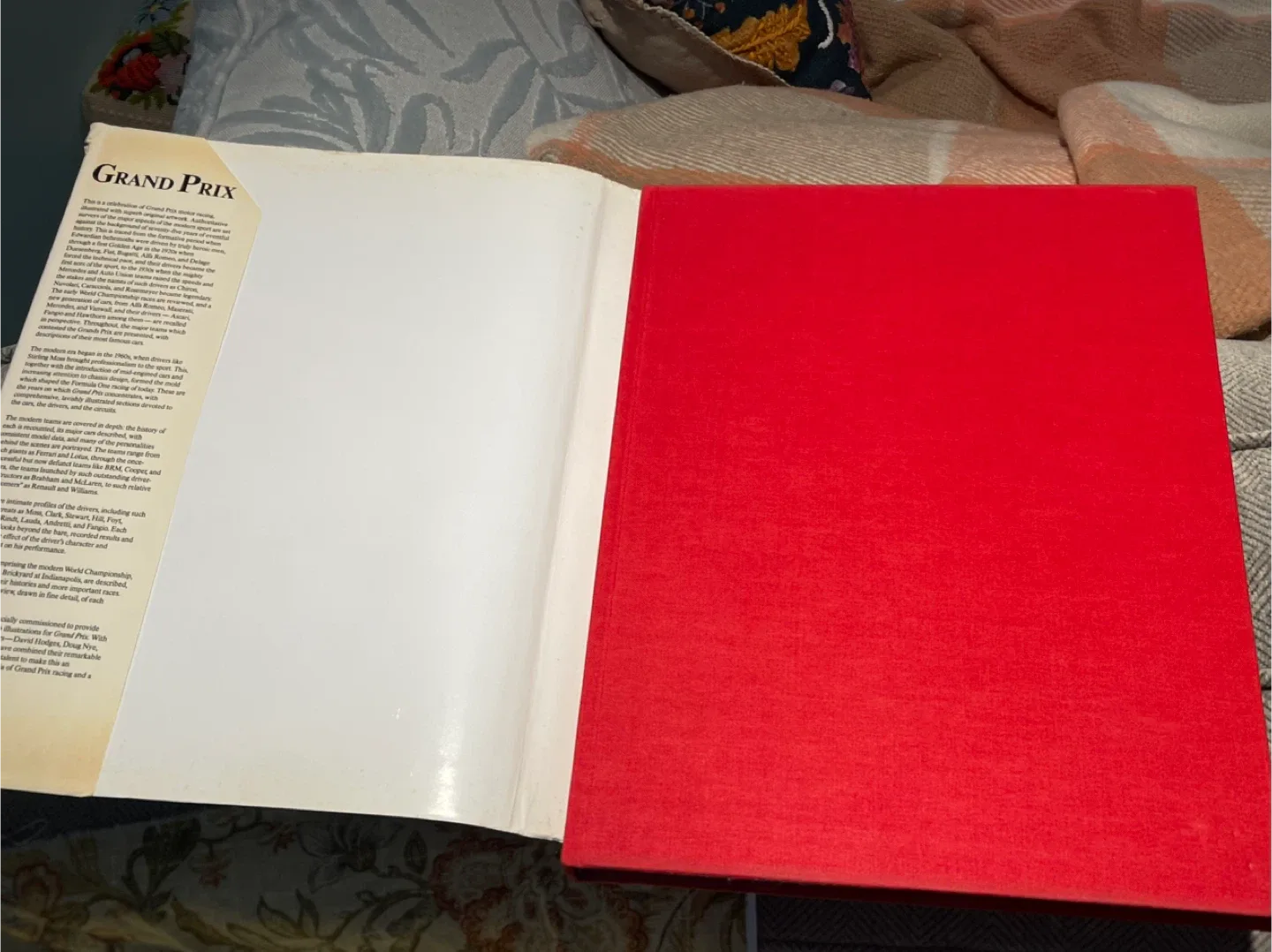 Grand Prix: The Cars, The Drivers, The Circuits Book image indicator(5)