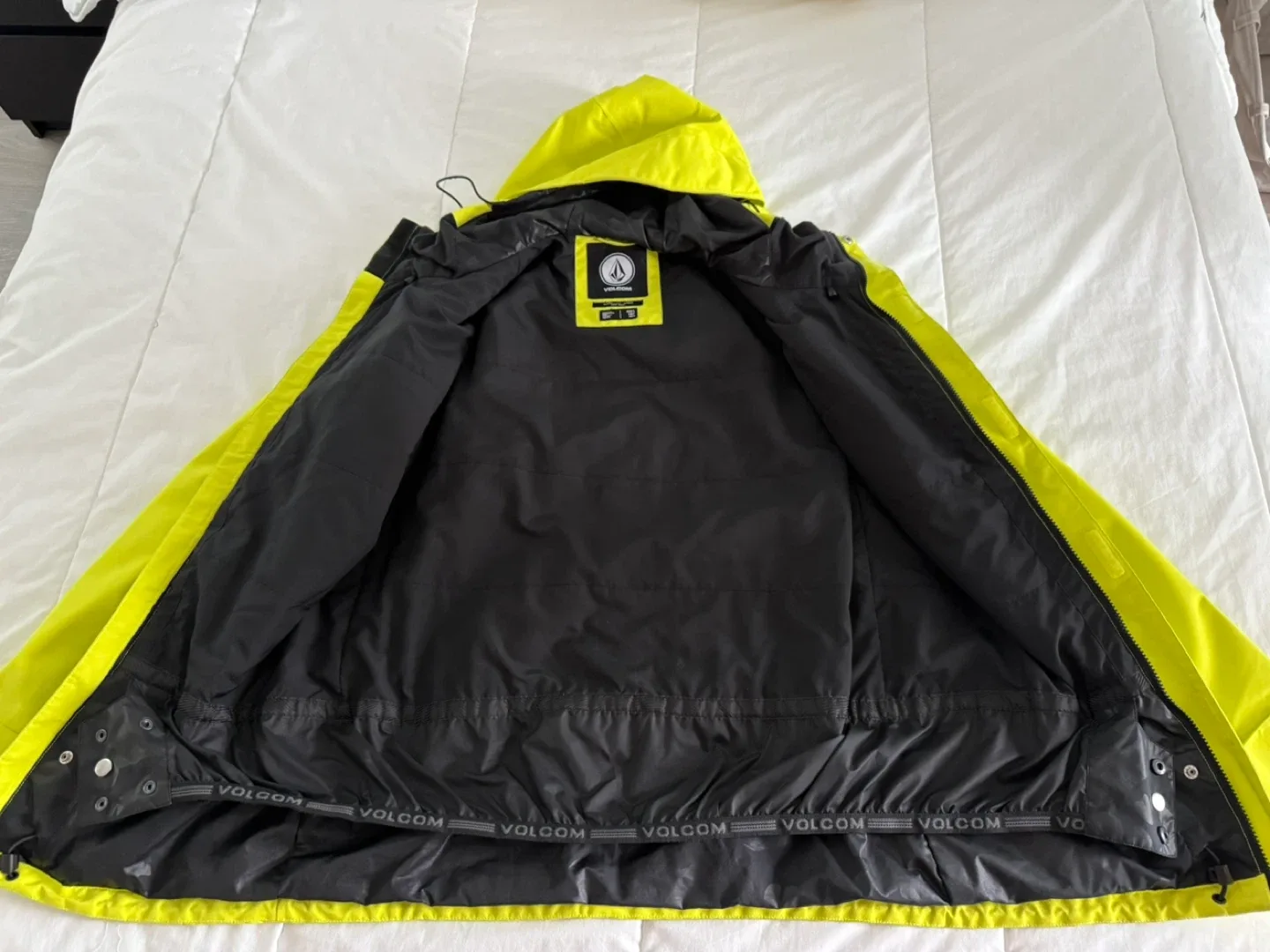 Volcom Ski/Snowboard Jacket - Yellow size S image indicator(2)