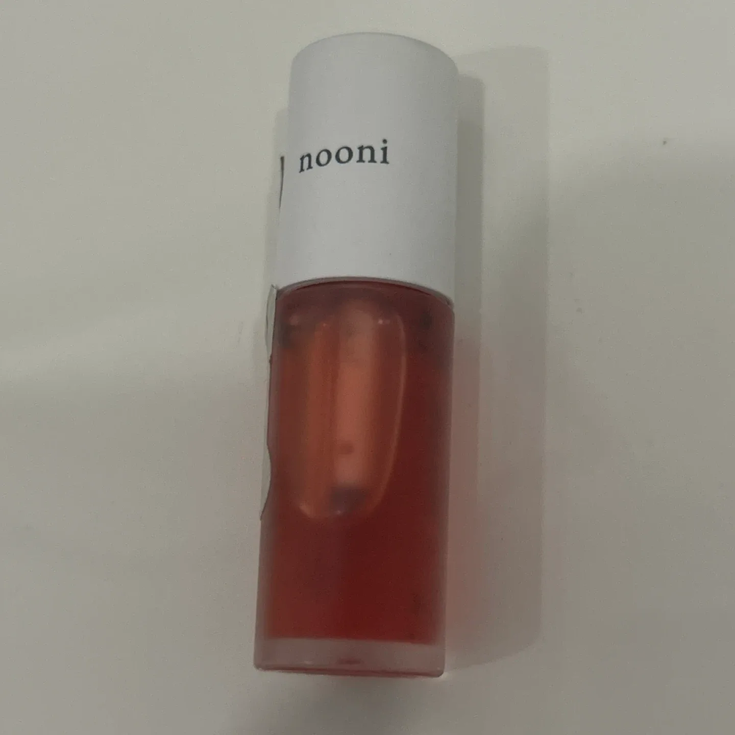 Nooni Applewine Lip Oil image indicator(3)