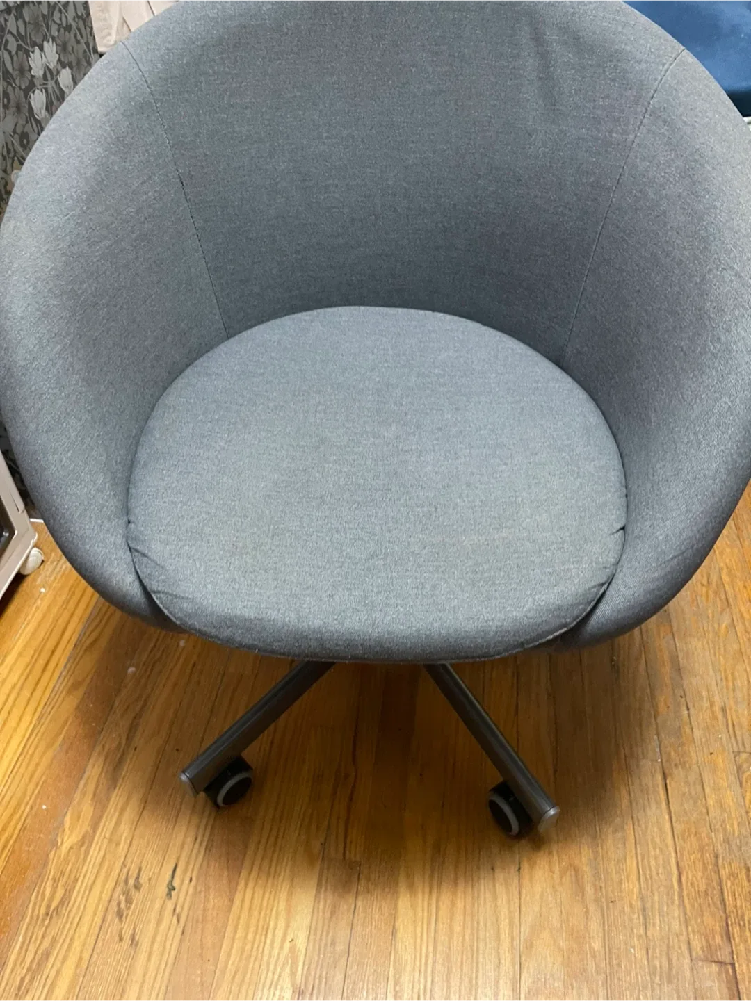 IKEA Skruvsta Swivel Chair - Grey image indicator(2)