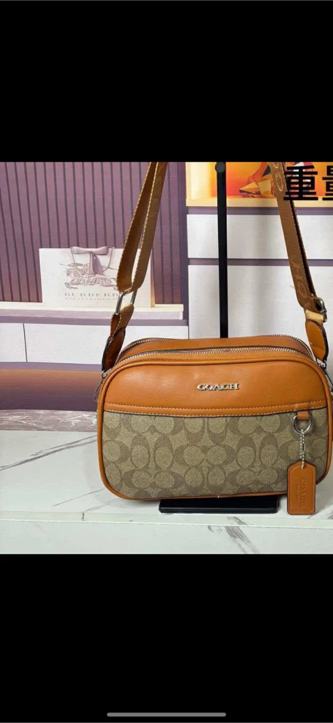 Coach crossbody Bag image indicator(2)