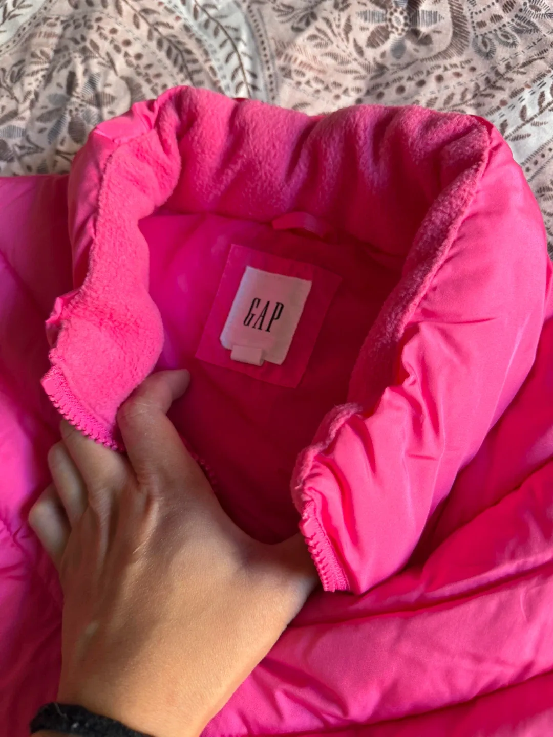 GAP Puffer Vest - Yellow & Pink image indicator(4)