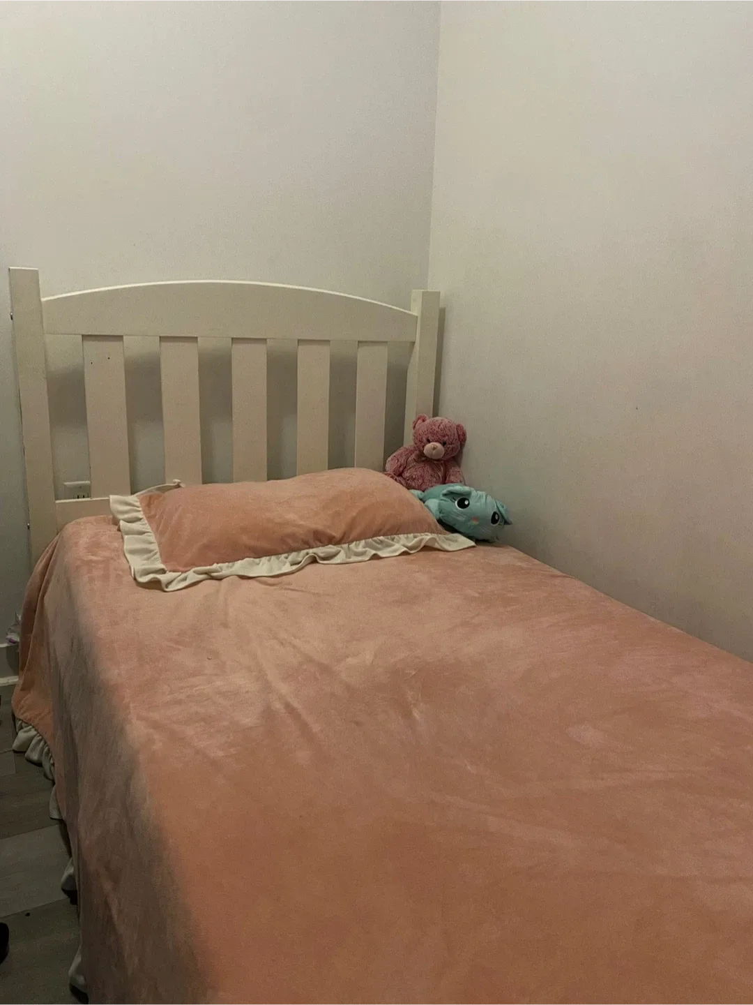 Twin Bed Frame with mattress image indicator(4)