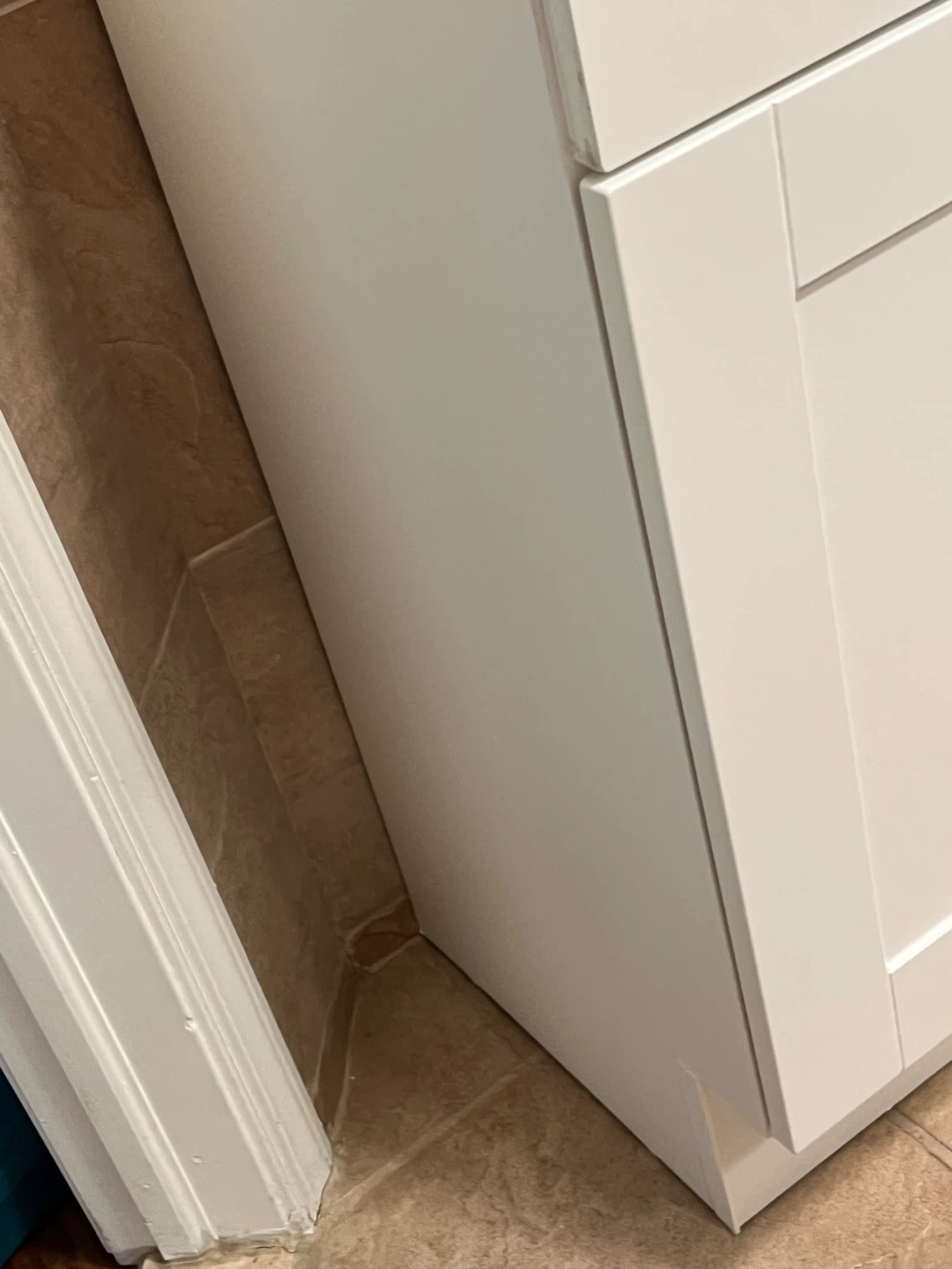 18” White Bathroom Vanity Cabinet - photo 3