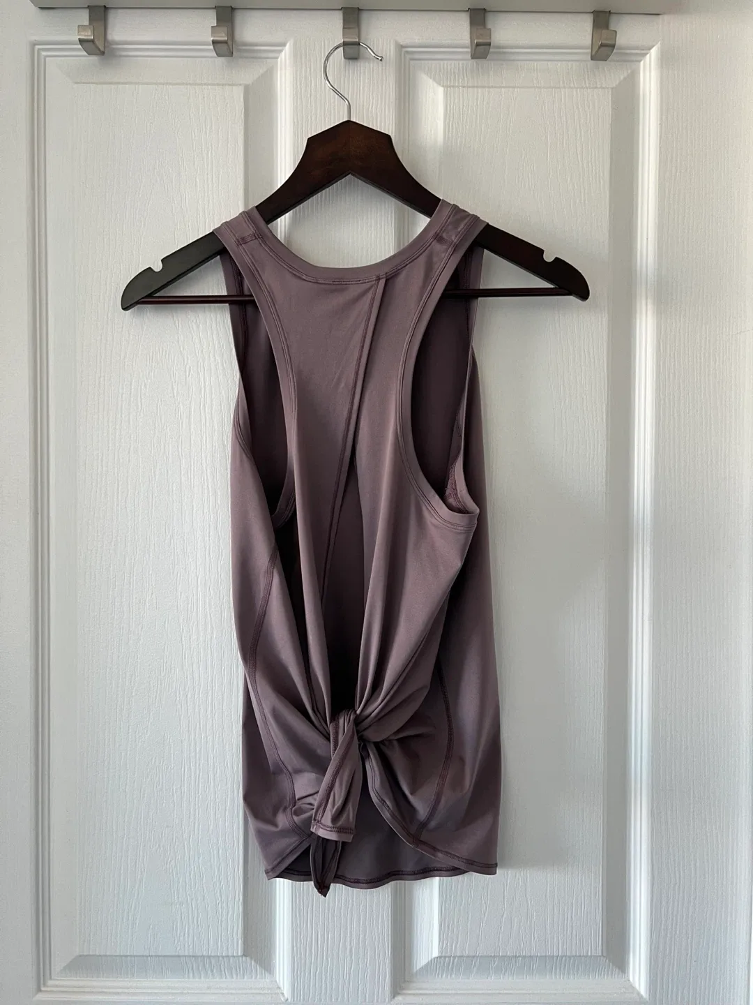 Lululemon all tied up tank image indicator(4)