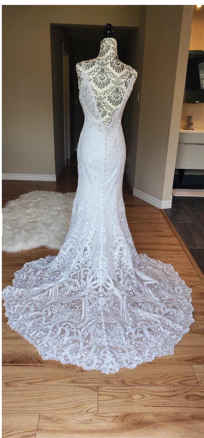 Allure Bridal Wedding Dress - Lace, Mermaid Style