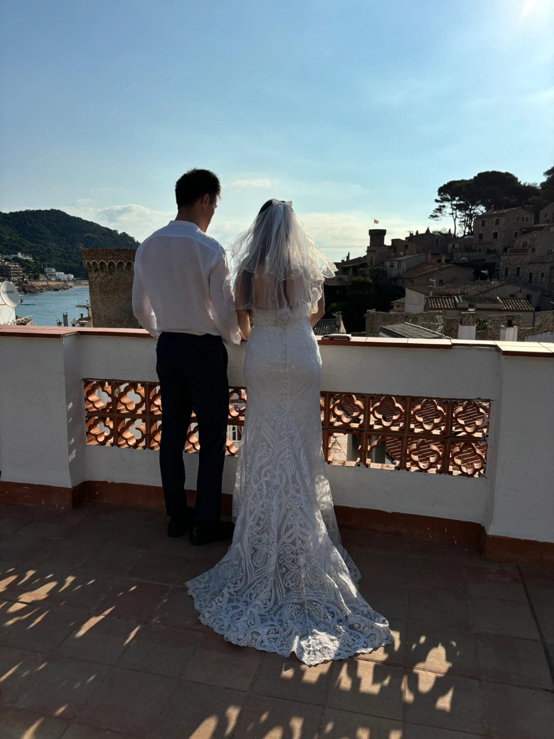Allure Bridal Wedding Dress - Lace, Mermaid Style - photo 3
