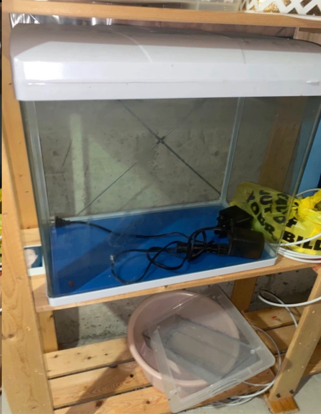 Aquarium with Gravel & Accessories - photo 2