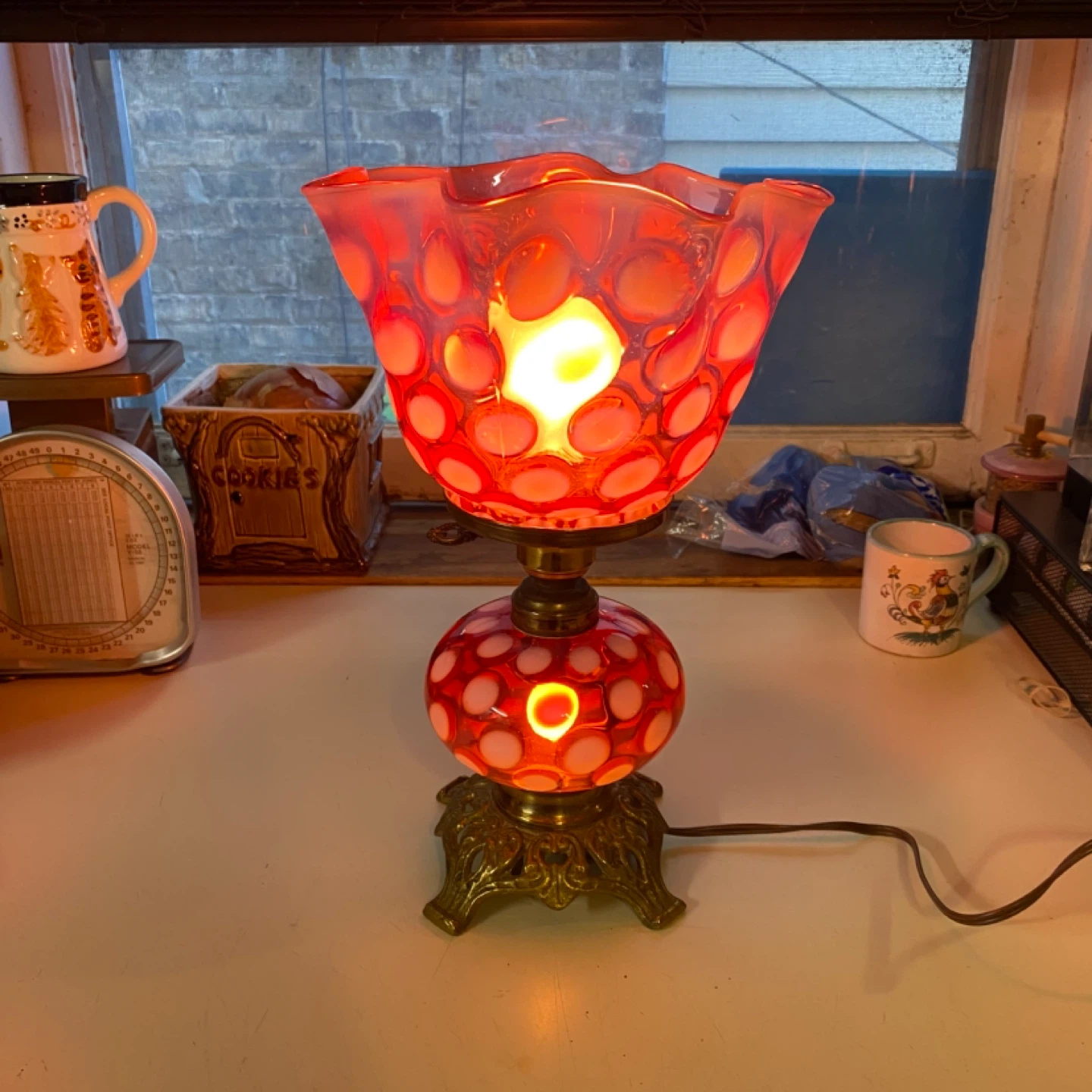 Fenton Cranberry Opalescent Coin Dot Table Lamp. - photo 5