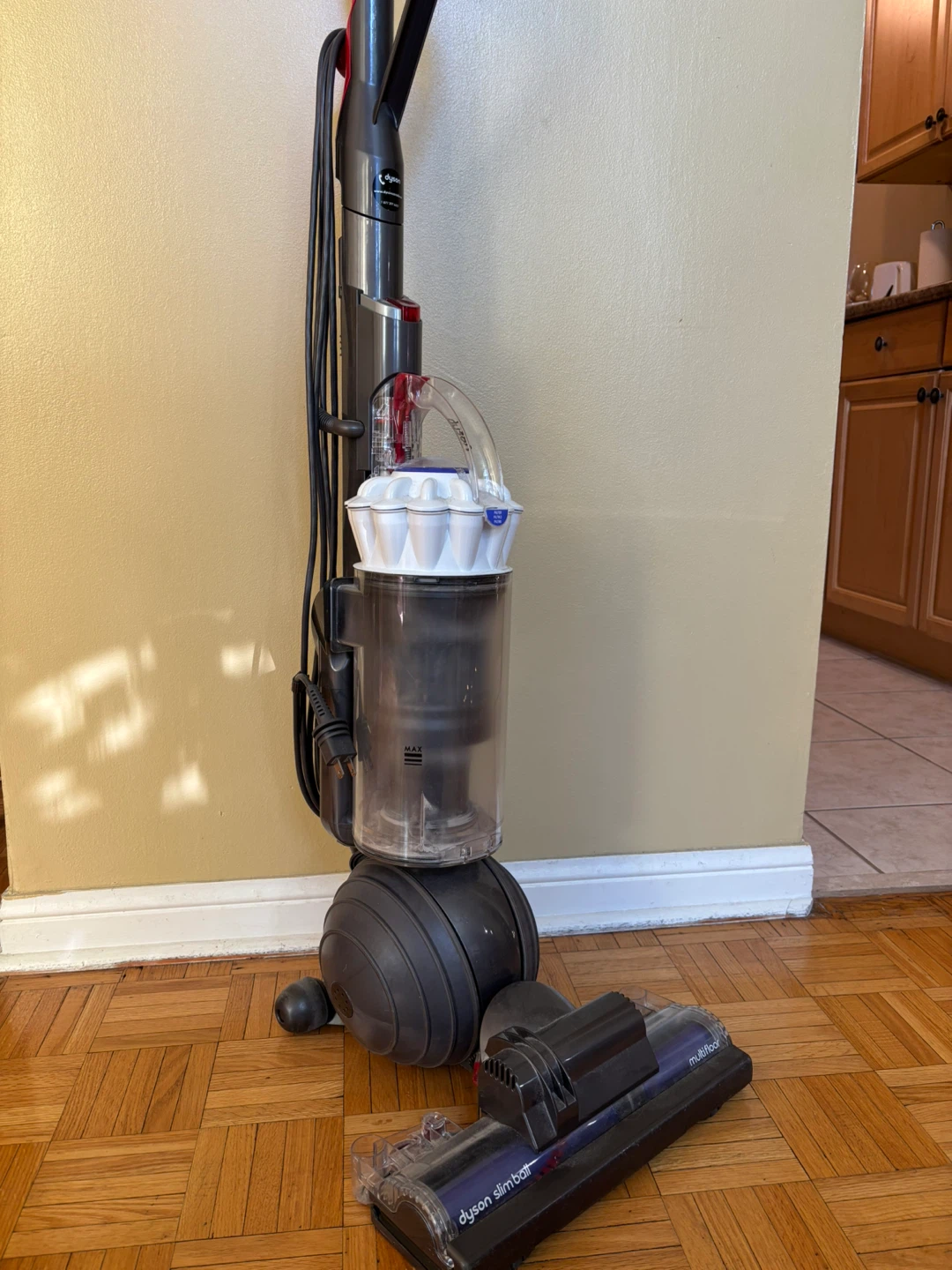 Dyson Upright Vacuum Cleaner - photo 4