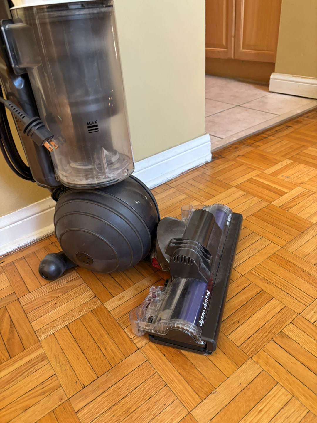 Dyson Upright Vacuum Cleaner - photo 5
