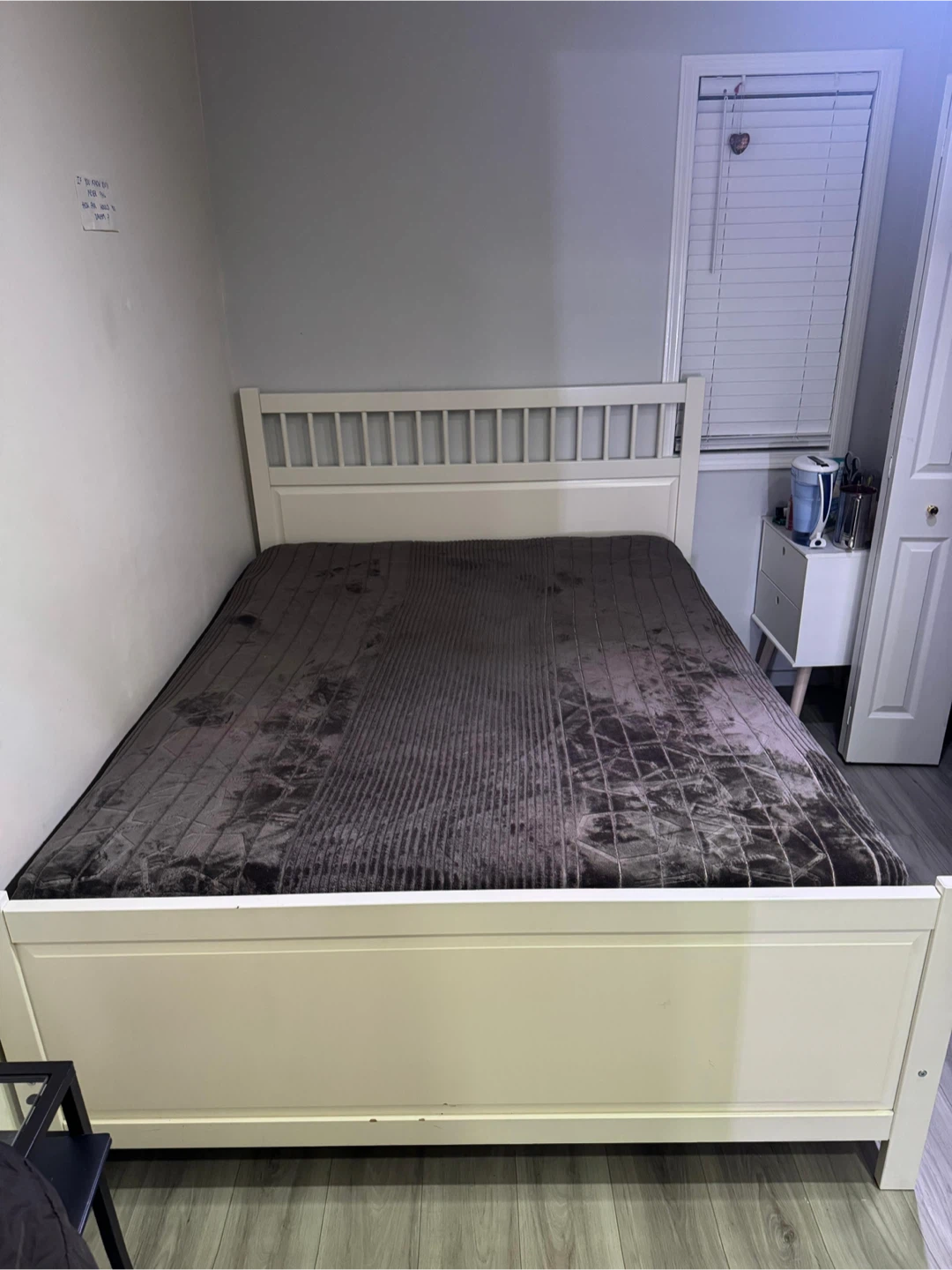 Queen size high quality foam mattress and box bed - photo 4
