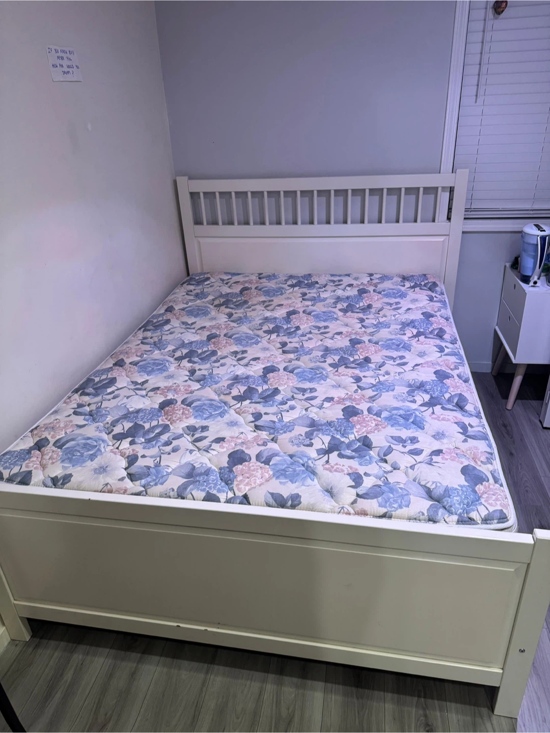 Queen size high quality foam mattress and box bed - photo 2