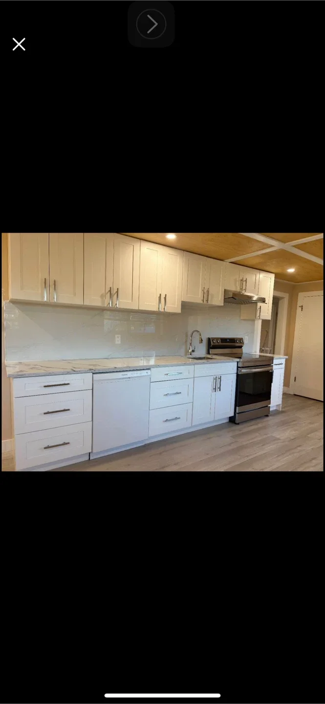 One bedroom basement for rent image indicator(3)