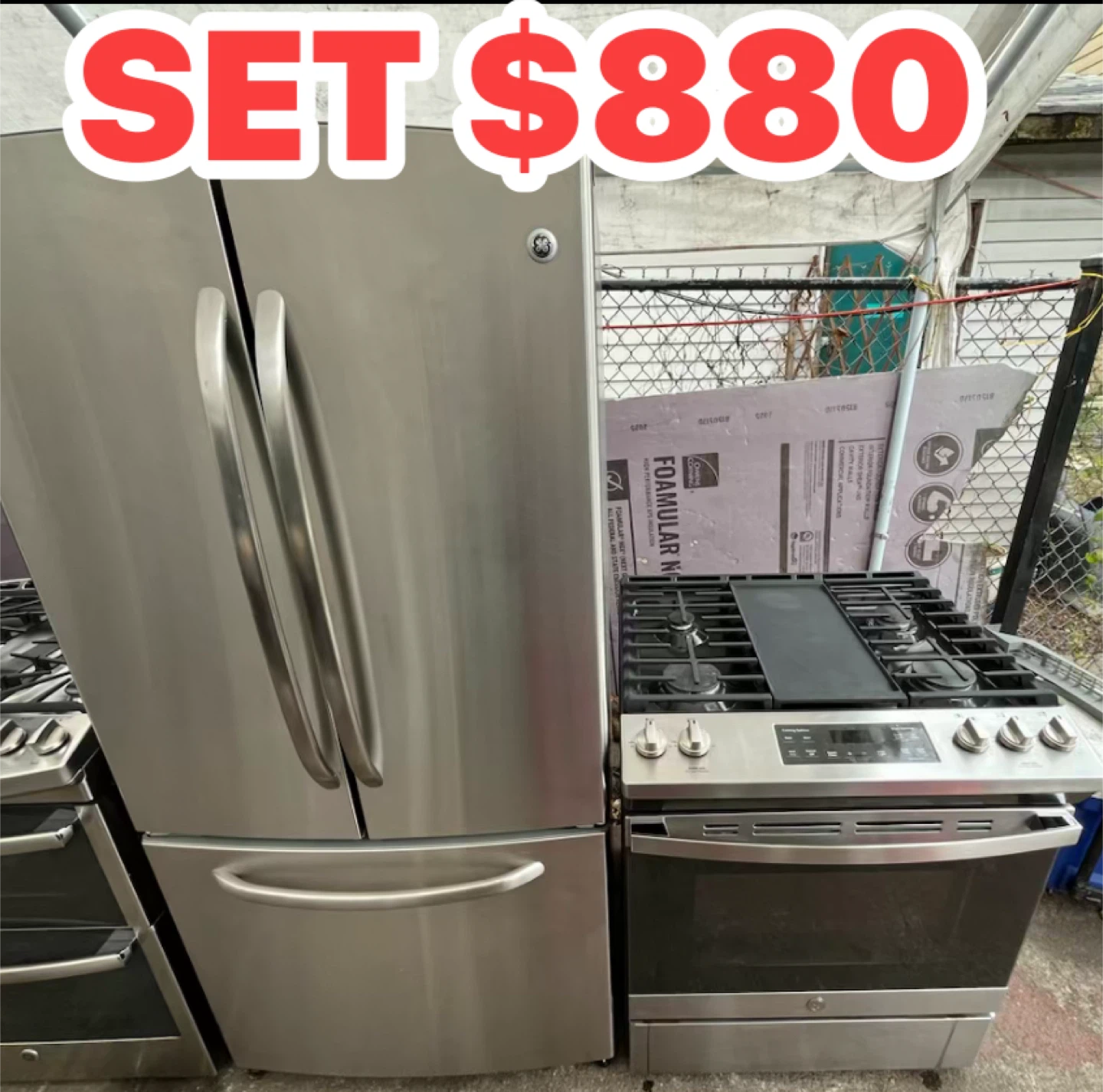 GE Stainless Steel Refrigerator & Gas Range Set