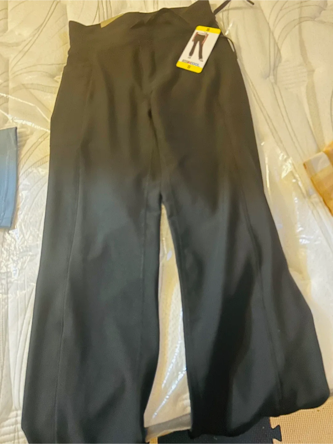 NEW 32 Degrees Cool Active Flare Pant - Size Small image indicator(2)