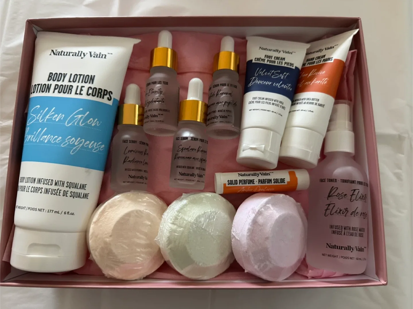 Naturally Vain Beauty Gift Set! image indicator(2)