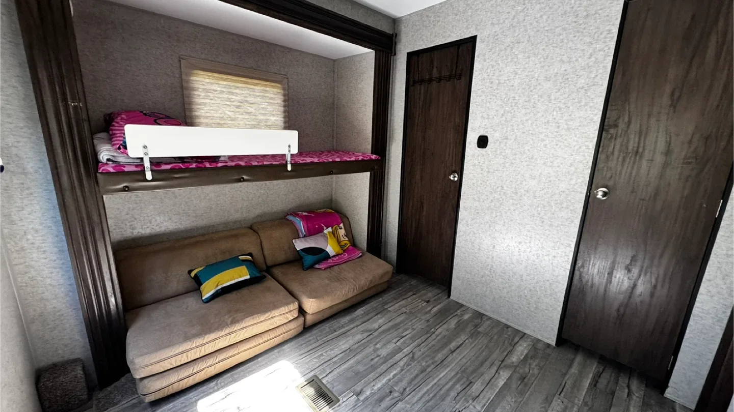 Trailer in Hunstiville image indicator(6)