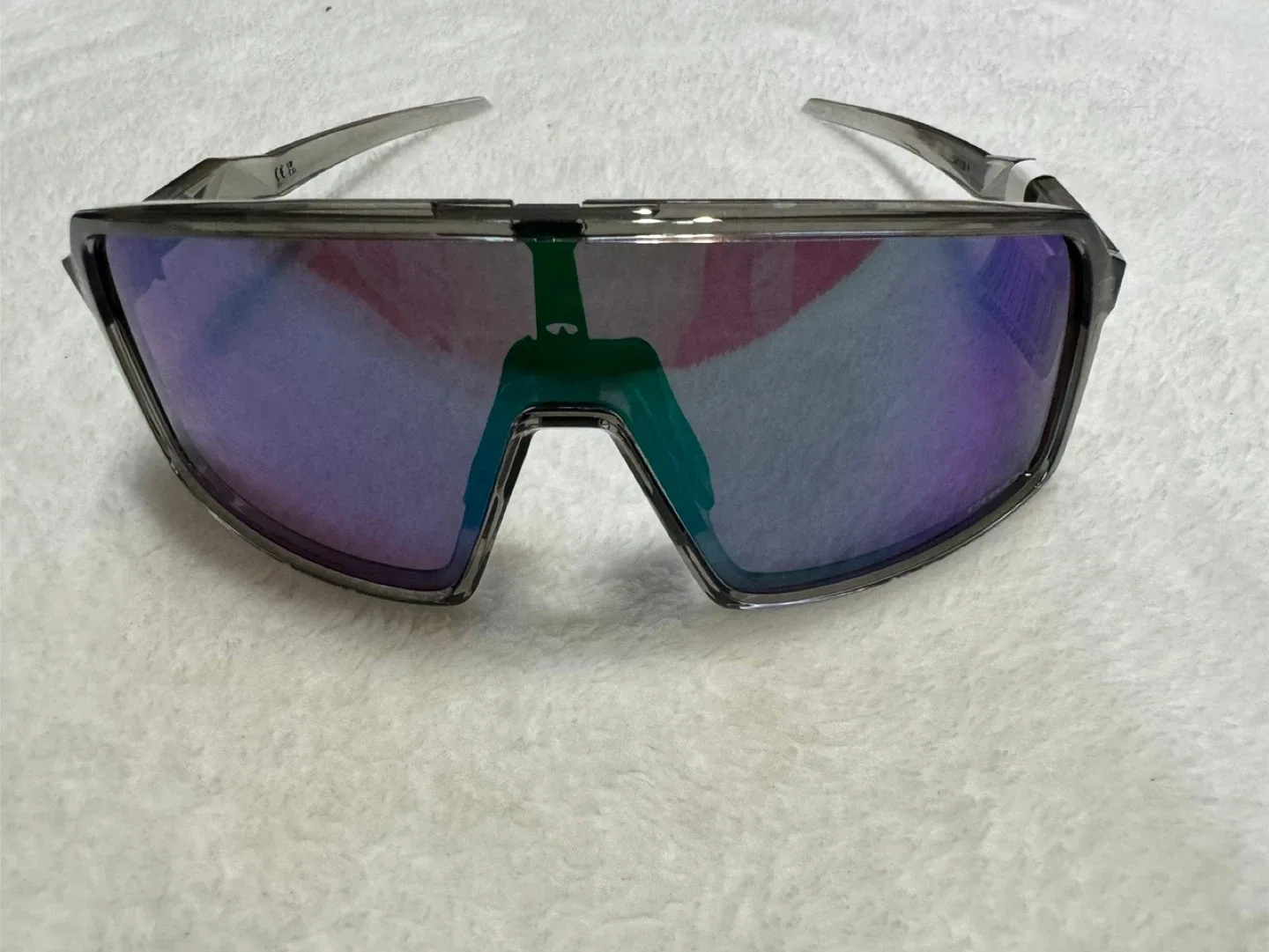 Oakley Sunglasses image indicator(7)