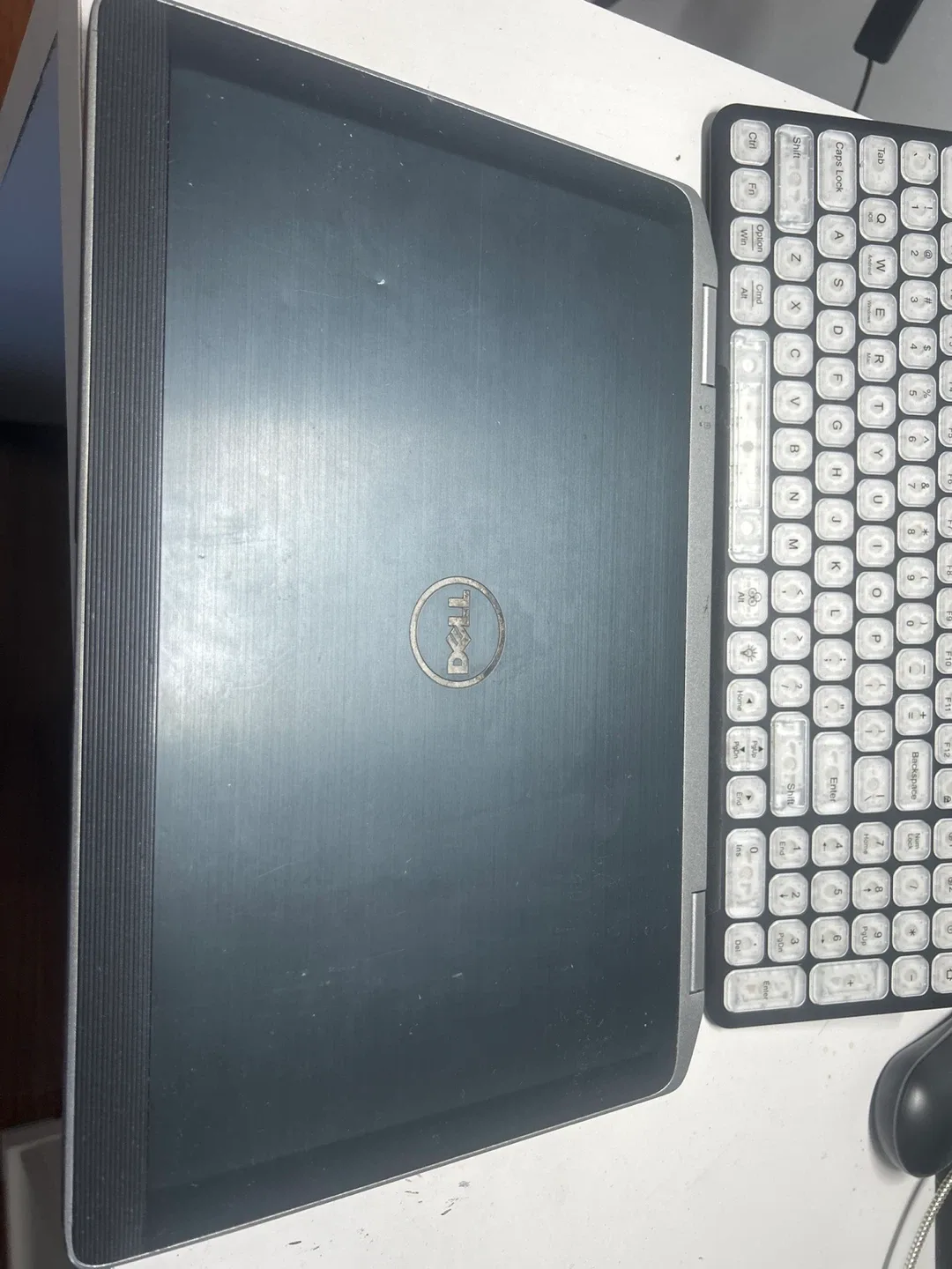 Dell Latitude E6320 Laptop image indicator(3)