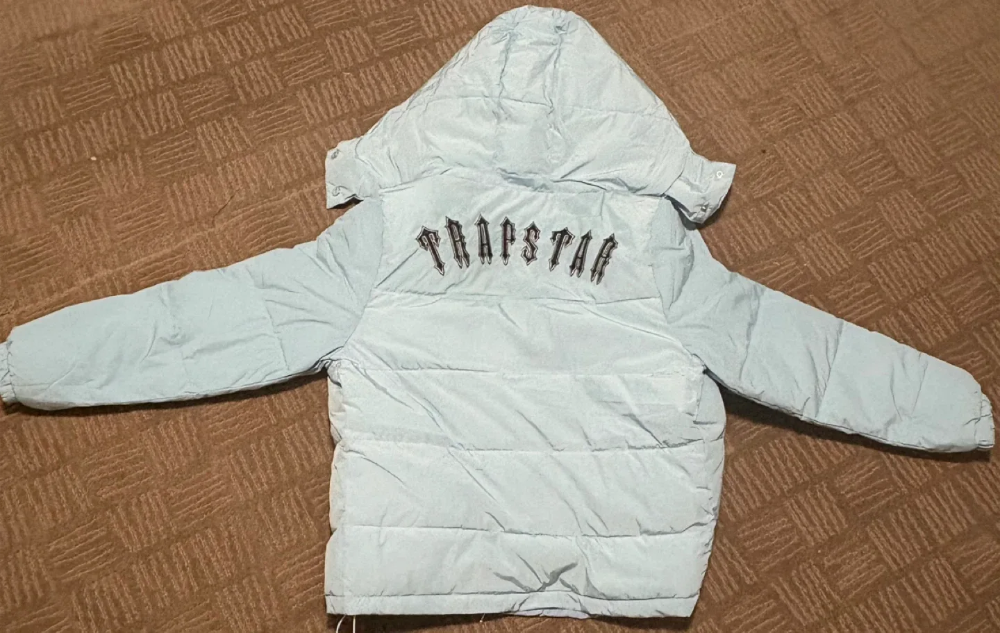 Trapstar image indicator(9)