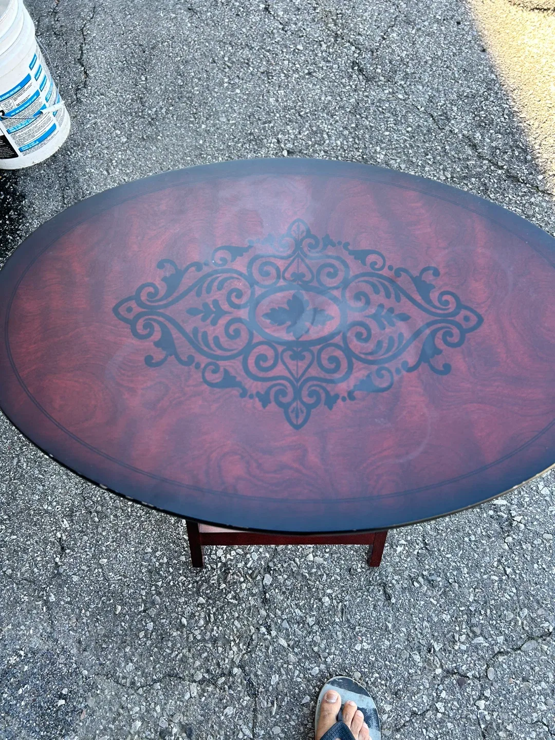 Folding Accent Table - Round Wooden image indicator(2)