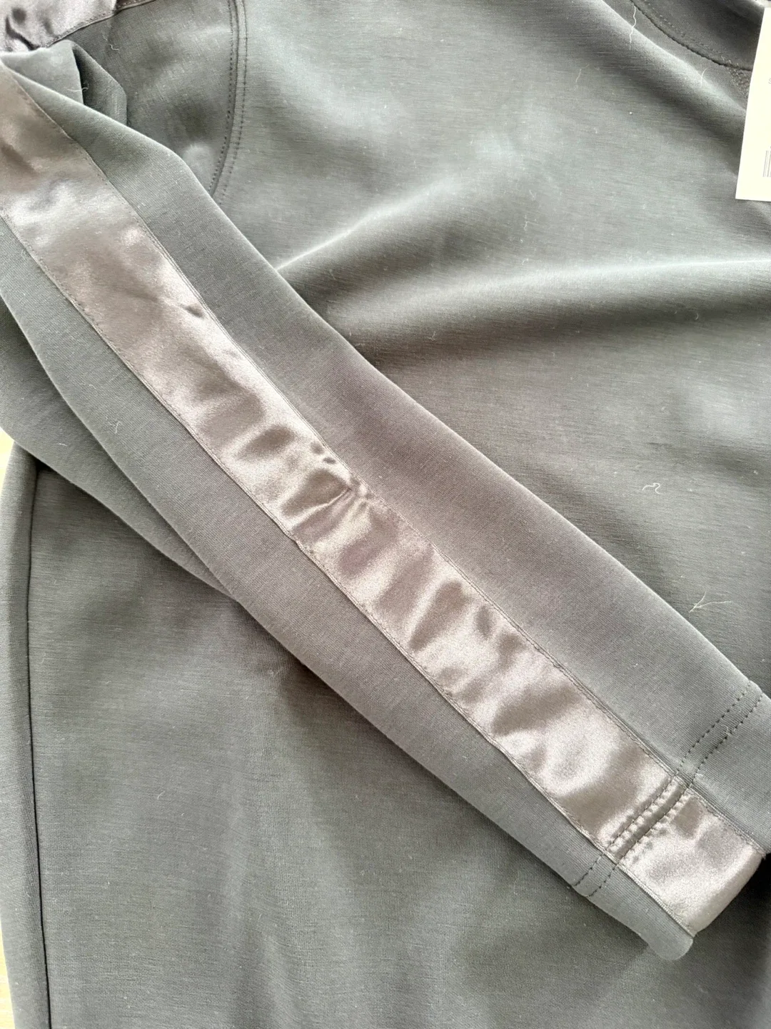 Club Monaco Black Sweatshirt - Size S image indicator(3)