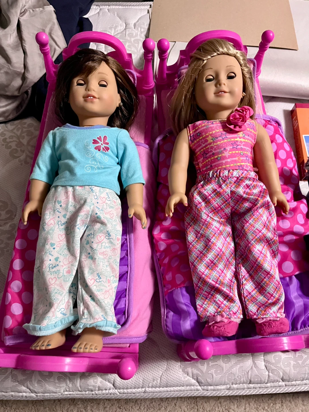 AMERICAN GIRL DOLLS with Accessories & Beds