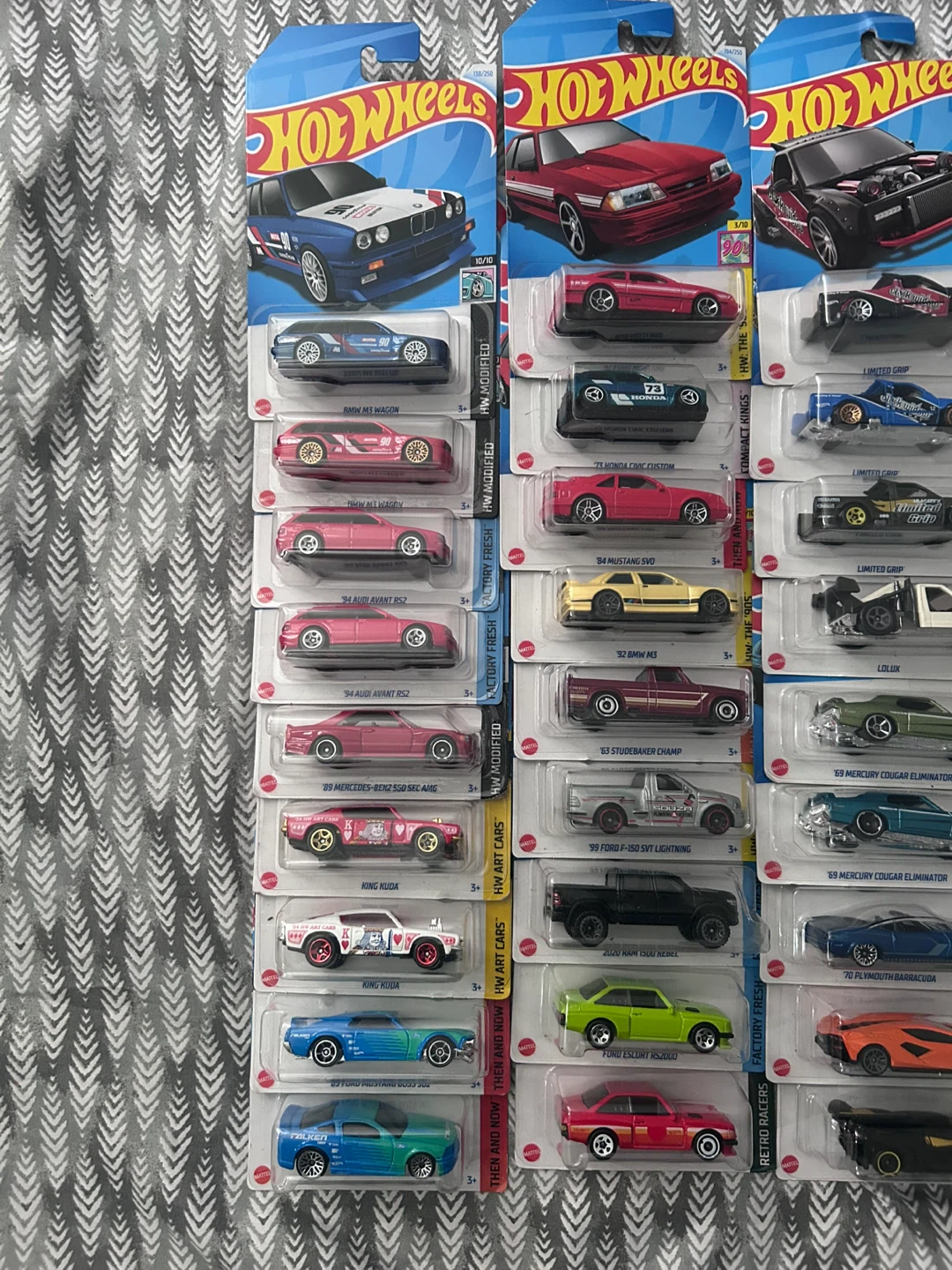 Hot Wheels Diecast Cars - New in Package - photo 2
