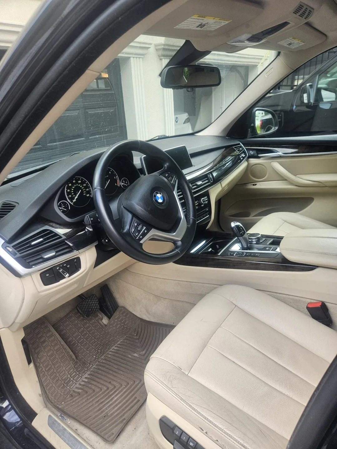 BMW X5 SUV image indicator(4)