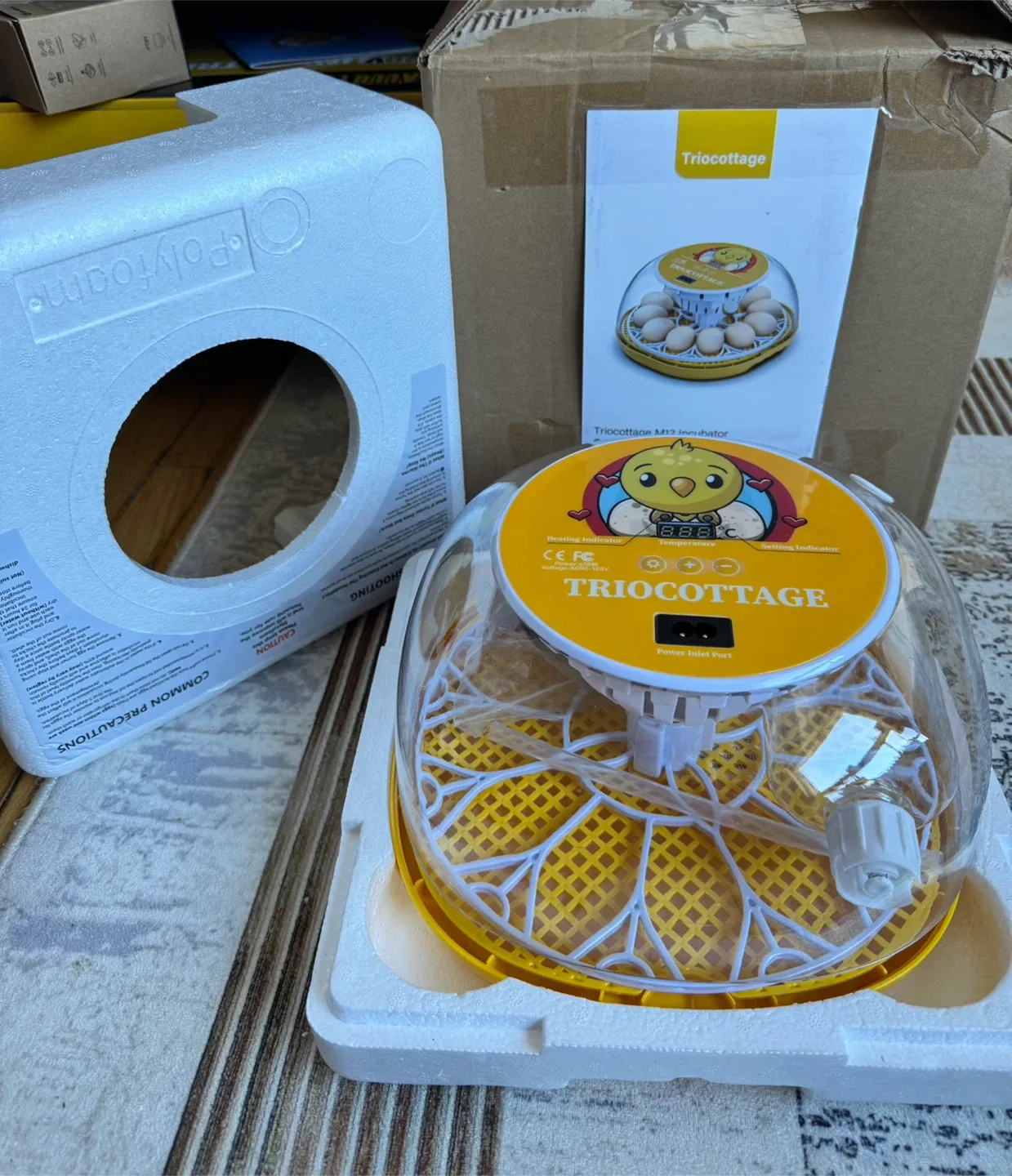 Triocottage M12 Incubator thumbnail